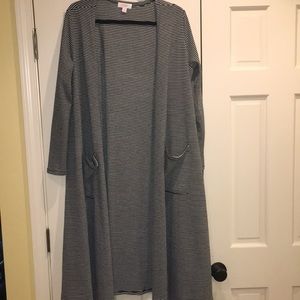 LulaRoe Sarah b/w stripes